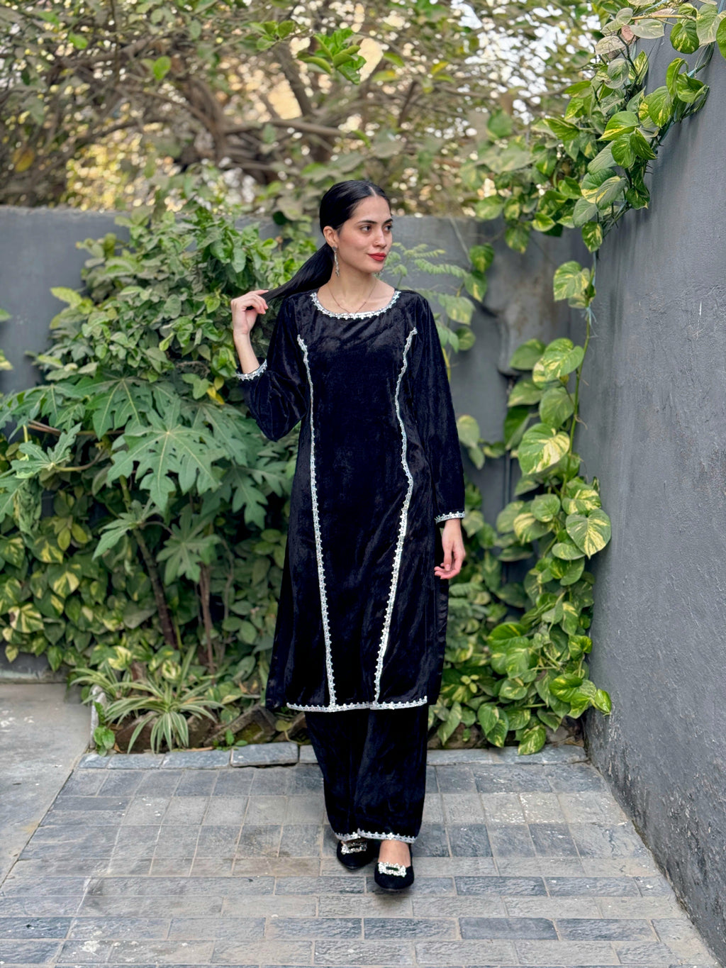 Black Valvet 2pc(Stichted)