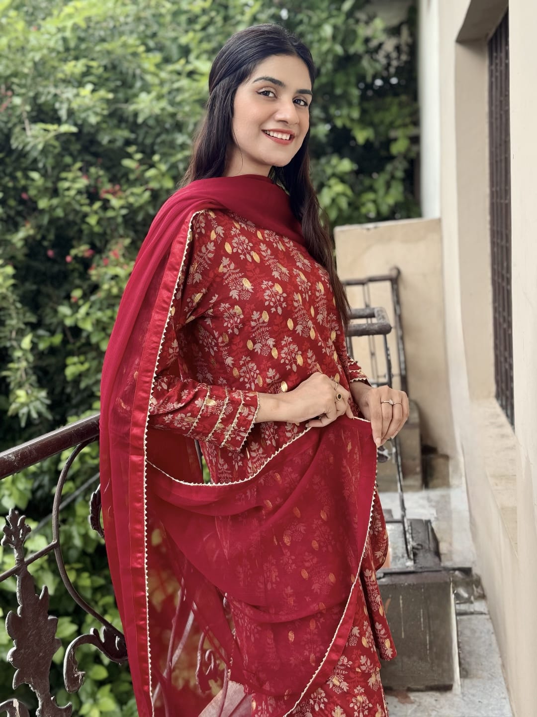 MAROON MAJESTY 2PC
