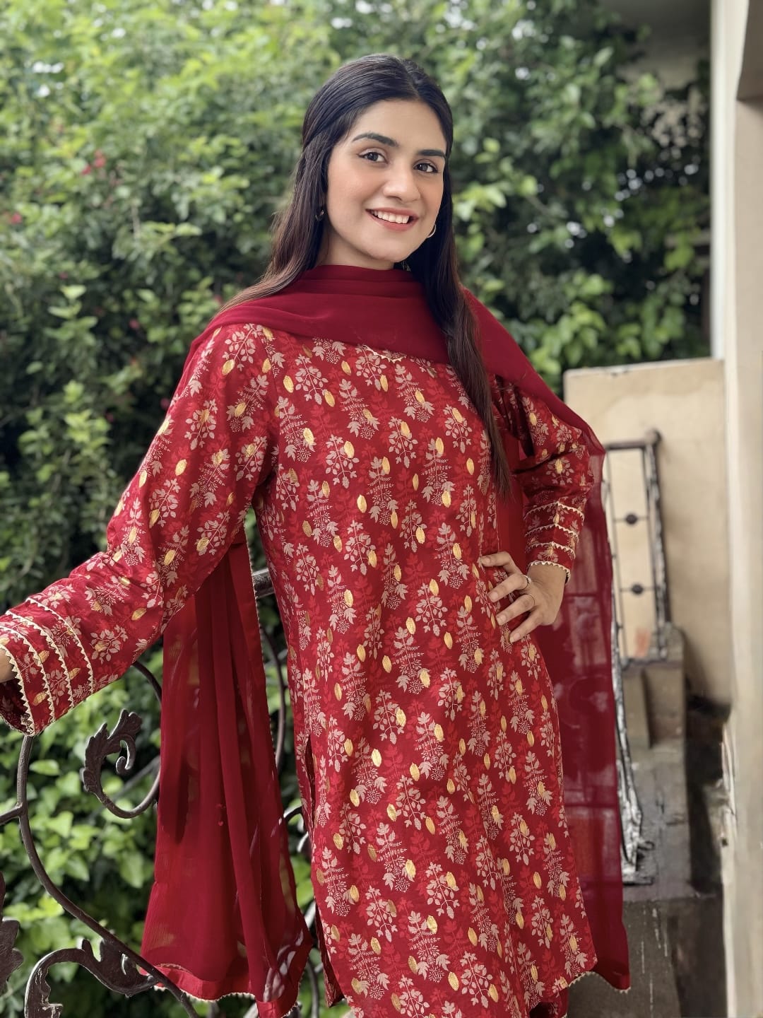 MAROON MAJESTY 2PC